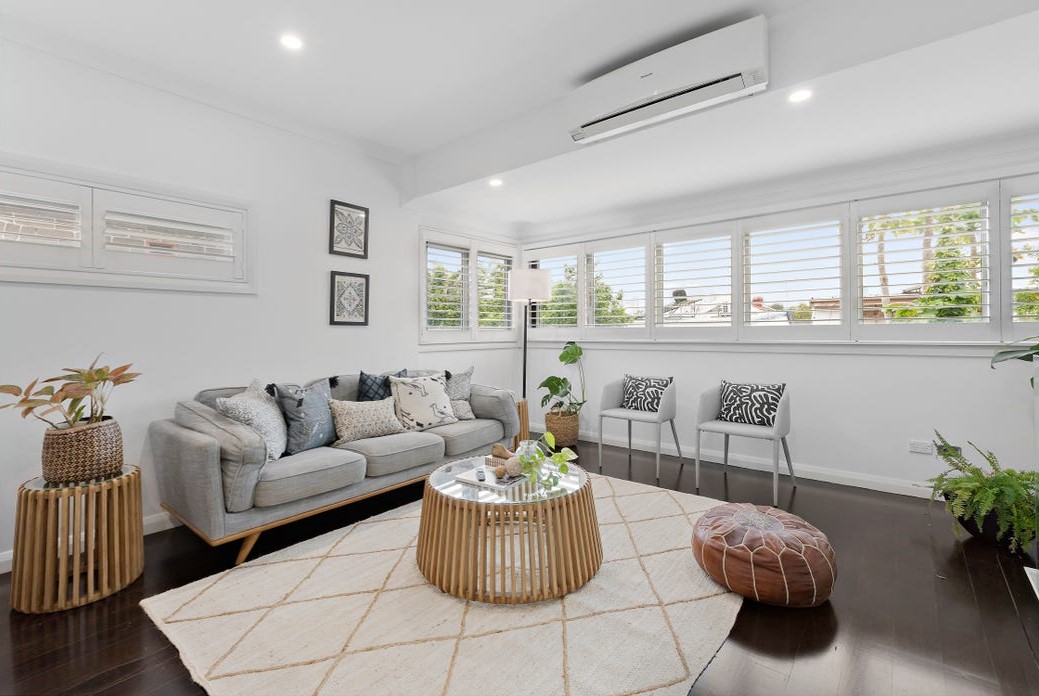 Home Buyer in Annandale Home, Sydney - Living room