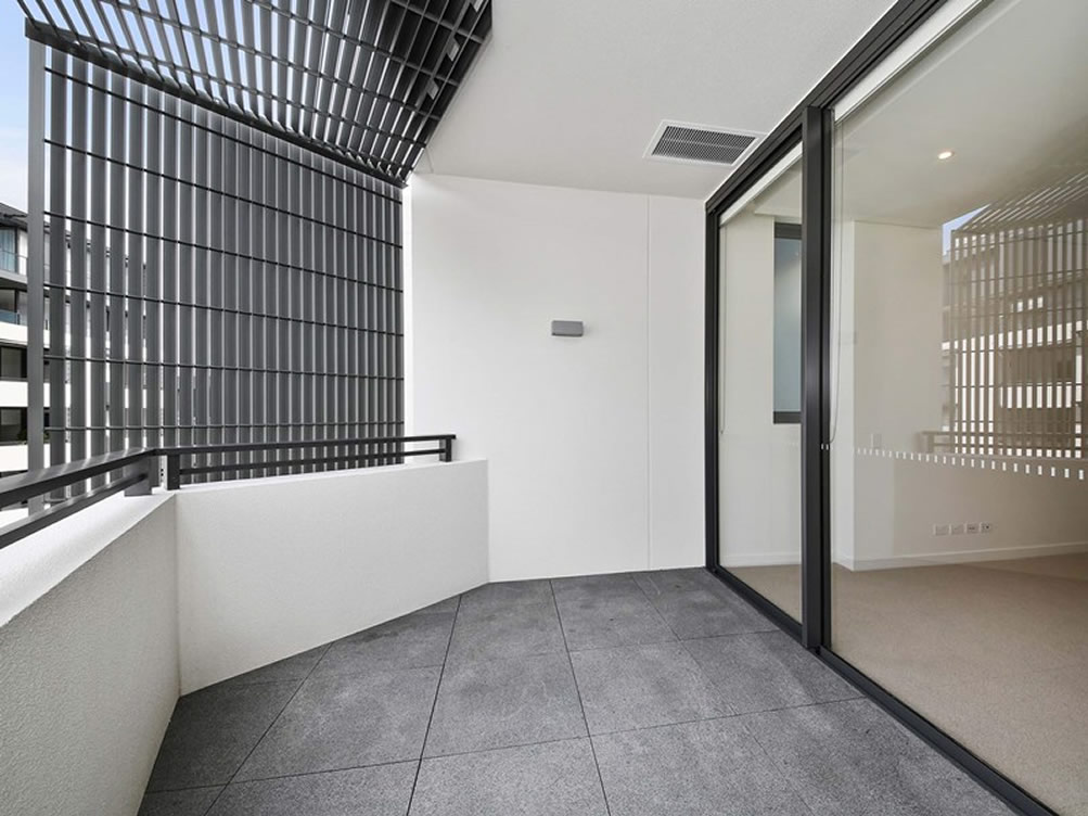 annandale investment property-balcony