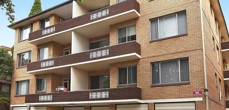 carlton home buyers-front