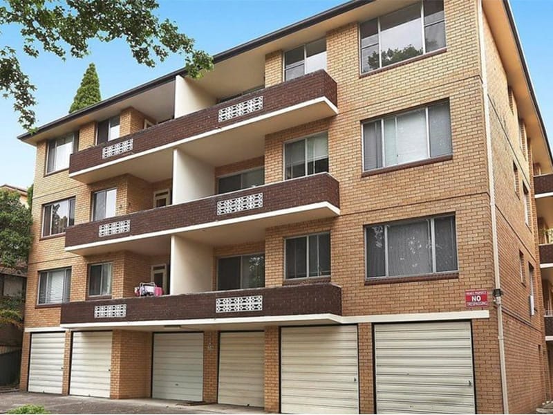 carlton home buyers-front