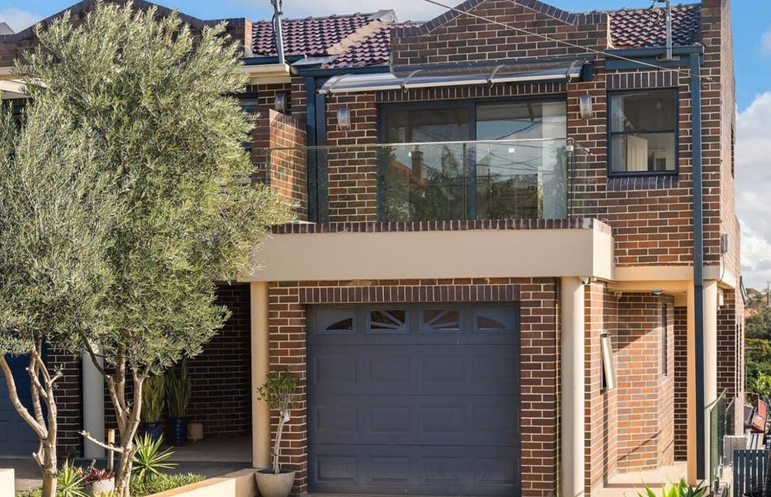 st stone earlwood-main